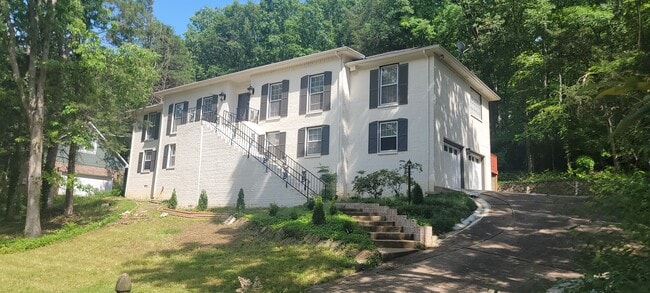 property at 1808 Mountainbrook Dr SE