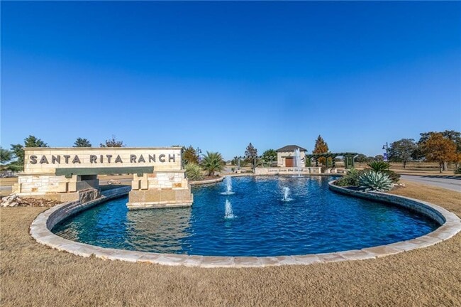 425 Miracle Rose Way in Liberty Hill, TX - Building Photo - Building Photo