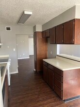 702 16th St, Unit B in Shallowater, TX - Building Photo - Building Photo