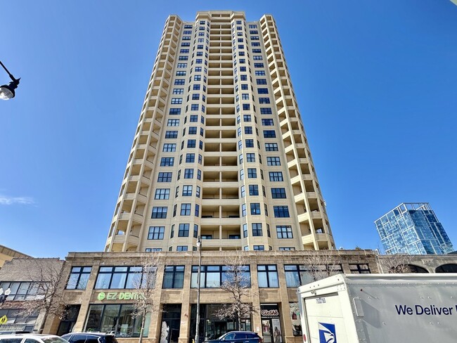 property at 1464 S Michigan Ave