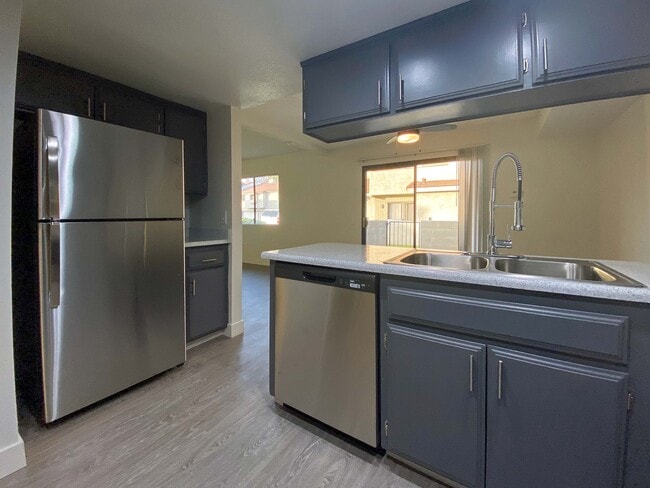 Cero Townhomes in San Bernardino, CA - Building Photo - Building Photo
