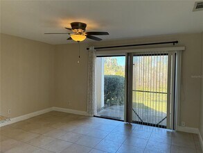 16513 Lake Brigadoon Cir in Tampa, FL - Building Photo - Building Photo