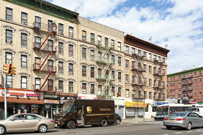 2170 Amsterdam Ave in New York, NY - Building Photo - Building Photo