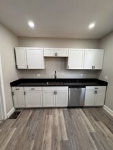 541 W Auburn Ave in Bellefontaine, OH - Building Photo - Building Photo