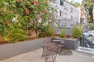 1755 N Orange Dr in Los Angeles, CA - Building Photo - Building Photo