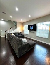 1704 N Shore Terrace in Orlando, FL - Building Photo - Building Photo