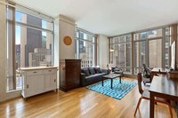 18 W 48th St, Unit 19E in New York, NY - Building Photo - Building Photo