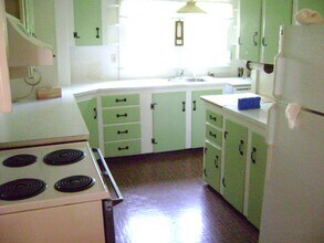 80 N Main Ave in Orono, ME - Building Photo - Building Photo