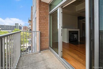 3670 Woodward Ave-Unit -412 in Detroit, MI - Building Photo - Building Photo