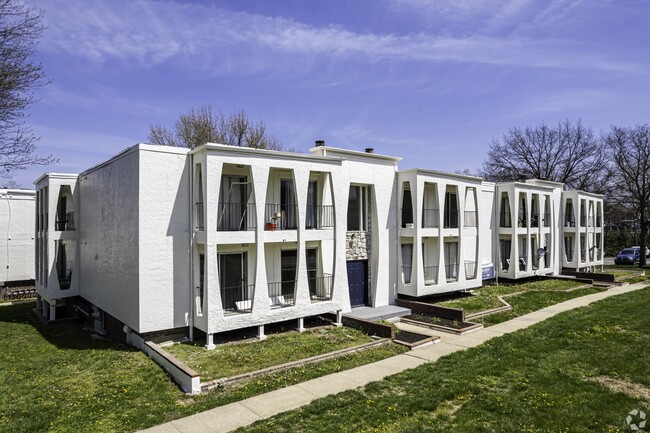 Windsong Apartments in Kansas City, MO - Building Photo - Building Photo