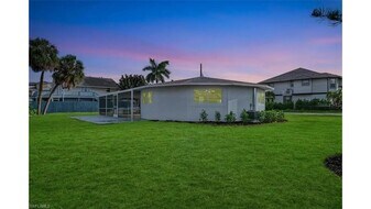 190 Tarpon Rd in Fort Myers Beach, FL - Building Photo