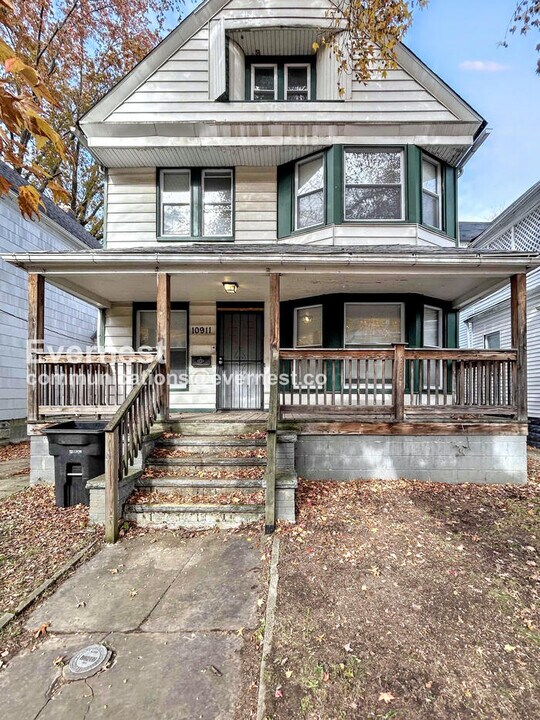 10911 Hathaway Ave in Cleveland, OH - Building Photo
