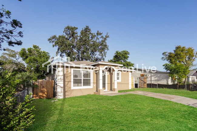 3616 N 55th St in Tampa, FL - Building Photo - Building Photo