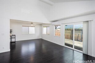 94-1040-1040 Lelehu St in Waipahu, HI - Building Photo