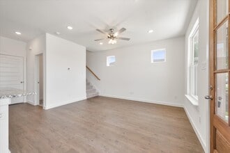 1209 Chestnut Ct in Bridgeport, TX - Building Photo - Building Photo