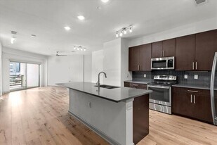 3600 S Lamar Blvd in Austin, TX - Building Photo