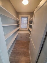 107 Thomas Burgin Pkwy, Unit 107 in Quincy, MA - Foto de edificio - Building Photo