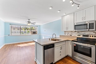 350 Aoloa St in Kailua, HI - Building Photo