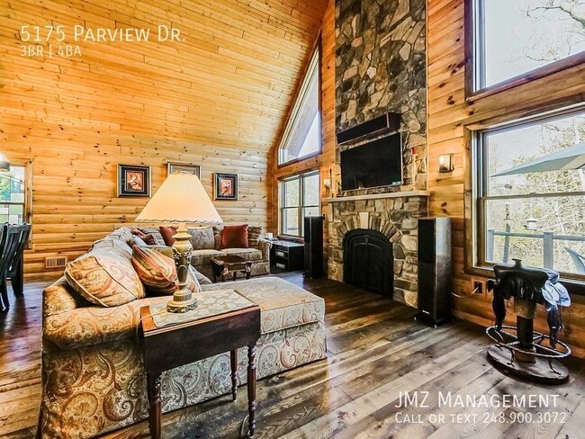 5175 Parview Dr in Village of Clarkston, MI - Building Photo - Building Photo