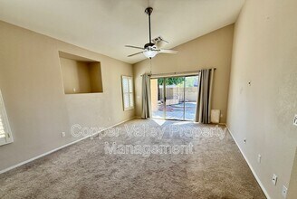 3347 W Steinbeck Dr in Anthem, AZ - Building Photo - Building Photo