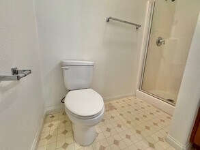 1025 Viale Placenza Pl in Henderson, NV - Building Photo - Building Photo
