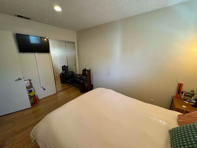 1630 Griffith Park Blvd, Unit 1 in Los Angeles, CA - Building Photo - Building Photo