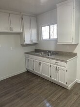 2622 S Manhattan Pl in Los Angeles, CA - Building Photo - Building Photo