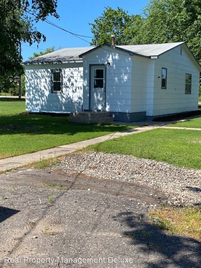 Unavailable Property at 204 2nd St SW in Staples, MN Listing Removed