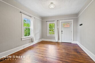 26 Murdock Ave in Asheville, NC - Building Photo - Building Photo