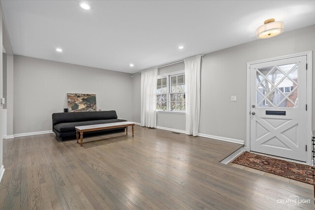 1104 N Brainard St in Naperville, IL - Building Photo - Building Photo