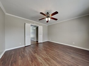 614 Maydelle Ln in Garland, TX - Foto de edificio - Building Photo