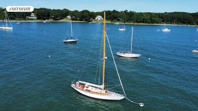6 South St in Shelter Island Heights, NY - Building Photo - Building Photo