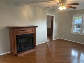 2417 Melborne Dr in Johnson City, TN - Building Photo - Building Photo