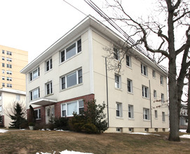 522 Deal Lake Dr in Asbury Park, NJ - Foto de edificio - Building Photo