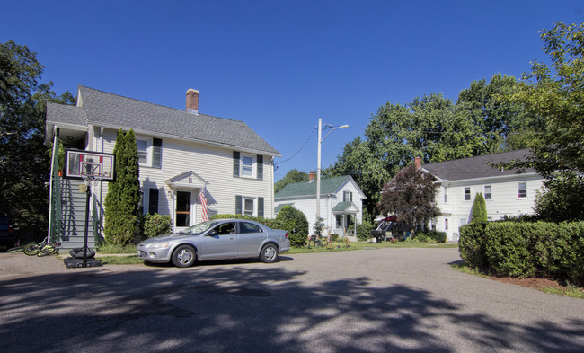 120 N Main St in North Smithfield, RI - Building Photo - Building Photo