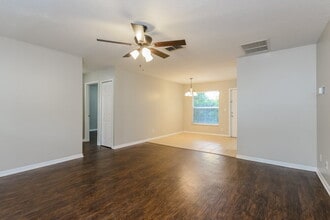628 Brooke Ct in Clermont, FL - Building Photo - Building Photo