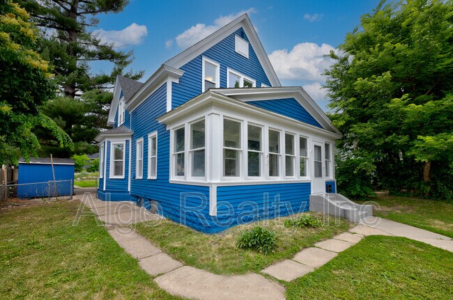 property at 2123 N Sheridan Ave