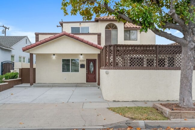 4032 Elsa St in Lakewood, CA - Building Photo - Building Photo