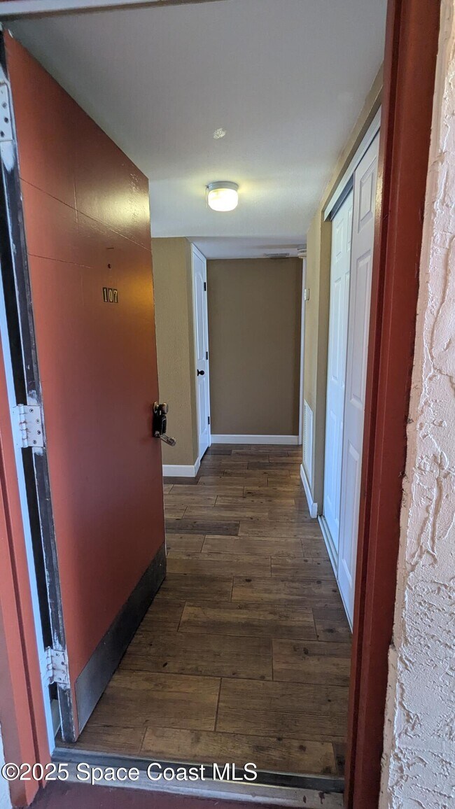 107 San Juan Cir in Melbourne, FL - Building Photo - Building Photo