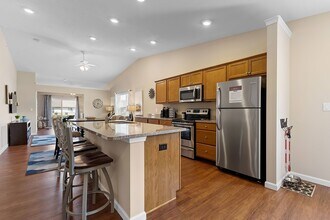 Redwood Noblesville Harewood Drive N in Noblesville, IN - Foto de edificio - Building Photo