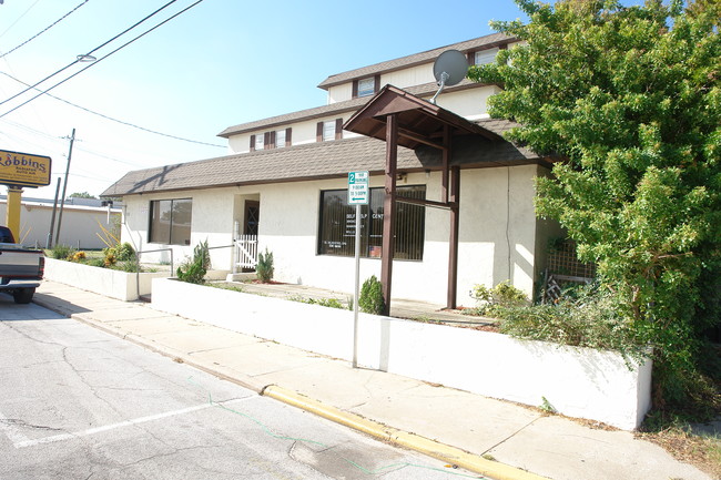 552 N Beach St in Daytona Beach, FL - Building Photo - Building Photo