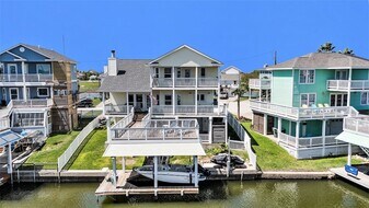 12821 E Barcelona in Galveston, TX - Building Photo