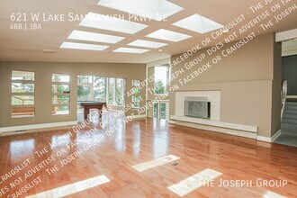 621 West Lake Sammamish Pkwy NE in Bellevue, WA - Building Photo - Building Photo