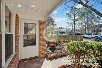 634 Red Horse Ln in Virginia Beach, VA - Building Photo - Building Photo