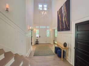 118 Water Mill Towd Rd in Water Mill, NY - Building Photo - Building Photo