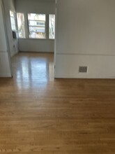 132 1/2 N Orlando Ave in Los Angeles, CA - Building Photo - Building Photo