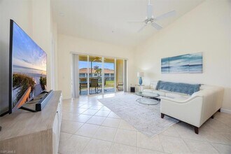 3057 Driftwood Way in Naples, FL - Building Photo - Building Photo