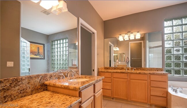 property at 1946 Par Dr