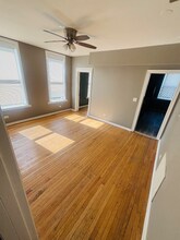 7154 S Emerald Ave in Chicago, IL - Building Photo - Building Photo