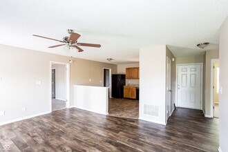 1843 Sweet Blossom Ln in Indianapolis, IN - Building Photo - Building Photo